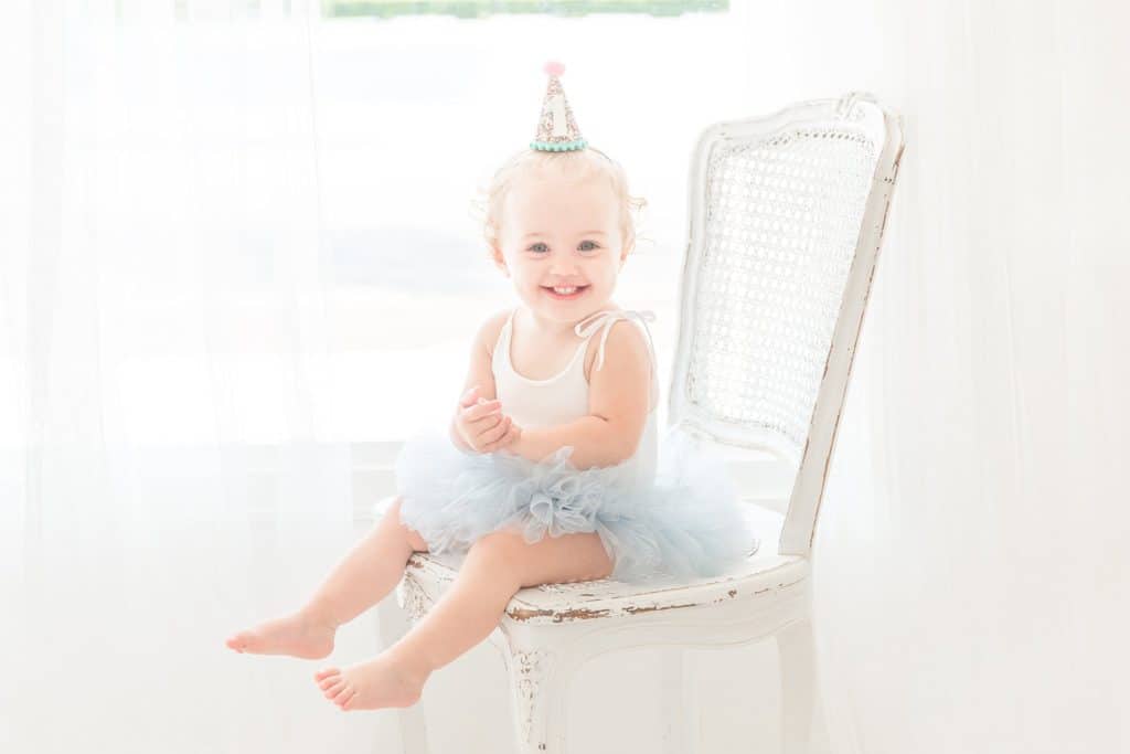 Baby's first year birthday cake smash photography photo shoot in Jupiter Florida